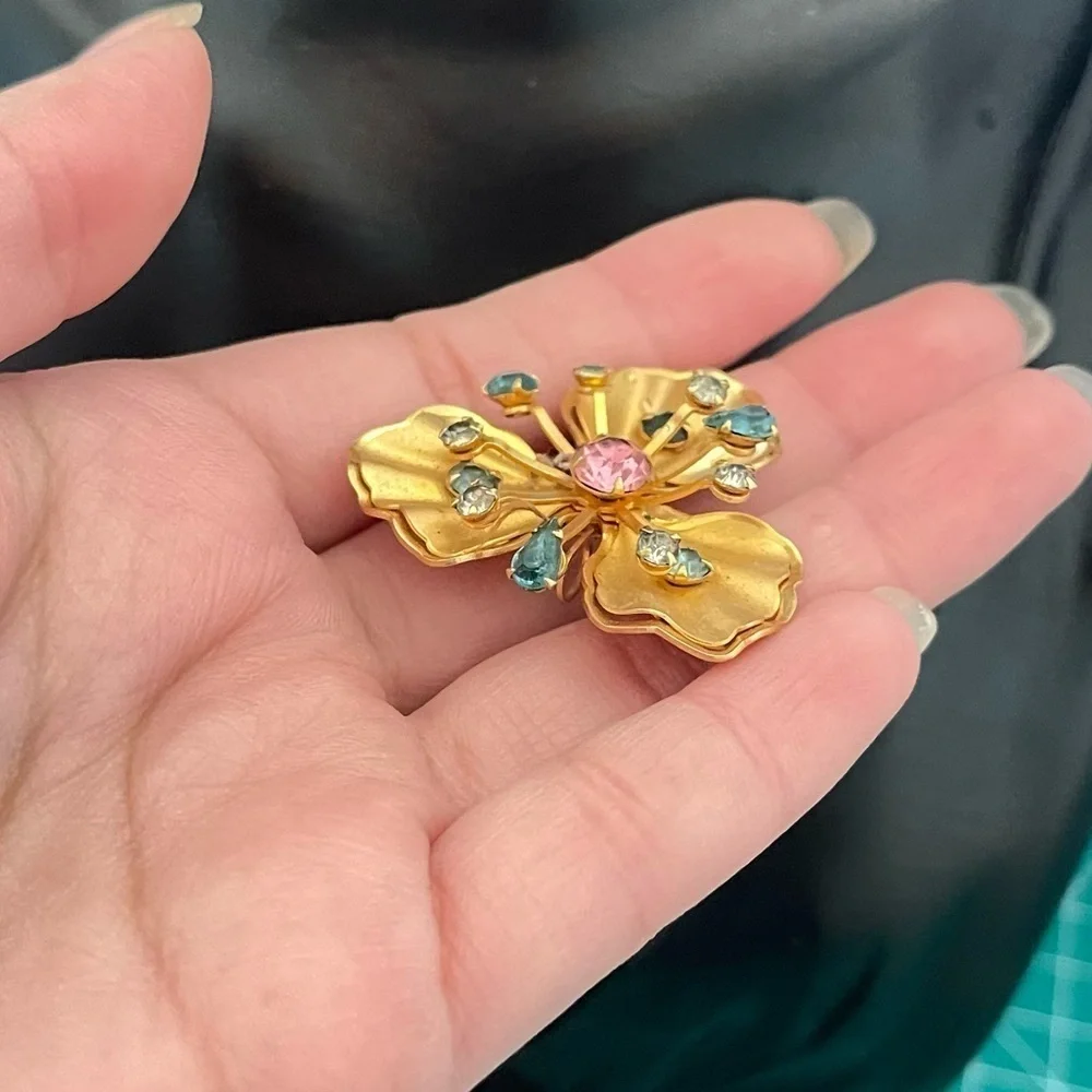 VINTAGE Bugbee & Niles Brooch Circa. 1955s - 1959